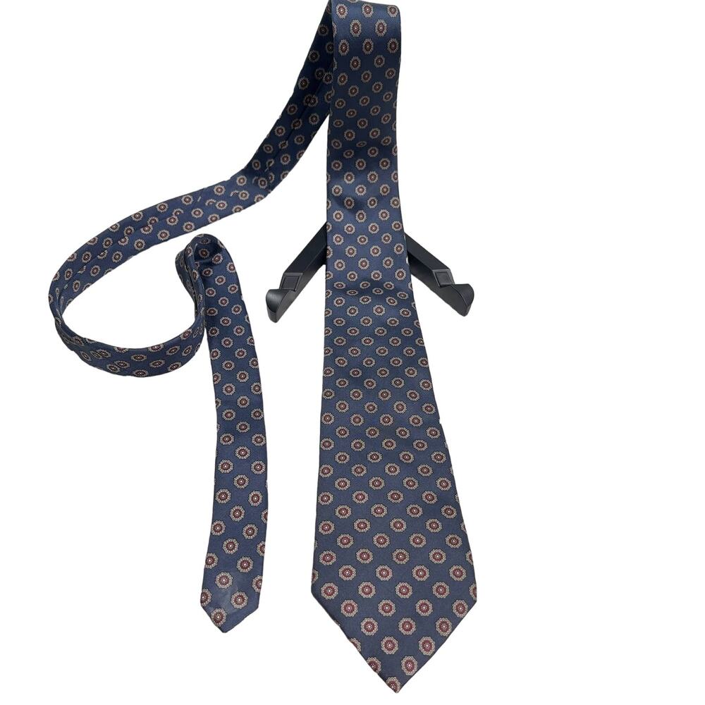 Christian Dior 100% Silk Tie Italian Fabric Made In USA Vintage Classic Style